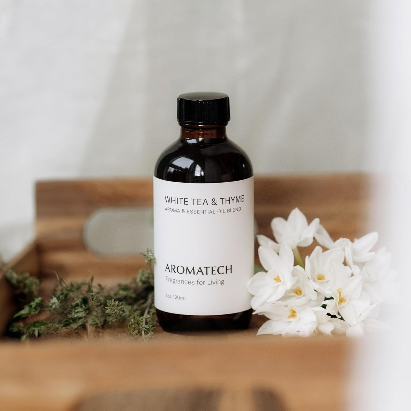 White Tea and Thyme Aroma Essential Oil Blend: Luxury Hotel Inspired Aromatherapy with Tea Leaf, Fresh Thyme & Amber for Ultrasonic Diffusers & Nebulizers - 4 Fl Oz, 120 Ml