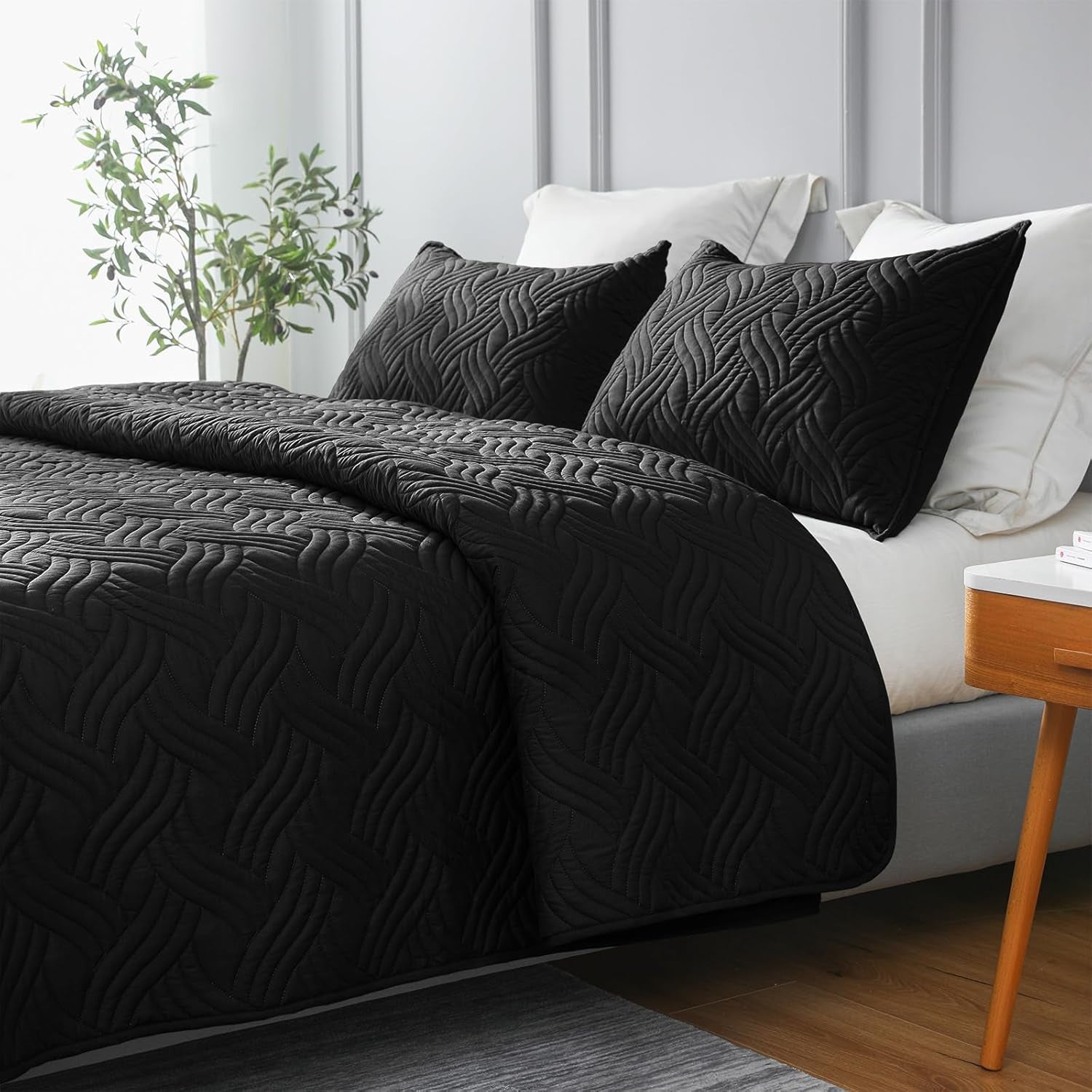 King Size Quilt Bedding Set, Soft Black Quilt King Size with 2 Pillow Shams, Lightweight Bedspread Coverlet Wave Pattern, Quilted Comforter Bed Cover for All Seasons